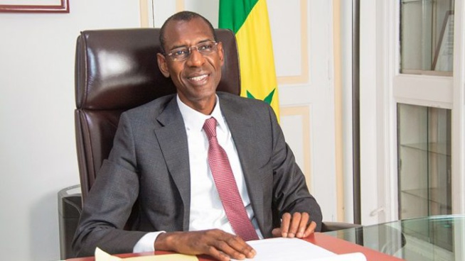 Covid-19 : Abdoulaye Daouda Diallo interdit de congés le personnel de son ministère Covid-19 : Abdoulaye Daouda Diallo interdit de congés le personnel de son ministère