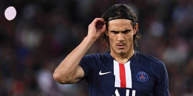 Absent de la photo des 50 ans du PSG: Edinson Cavani tacle la direction du club Absent de la photo des 50 ans du PSG: Edinson Cavani tacle la direction du club