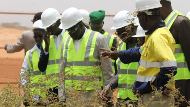 La GCO qui exploite le Zircon à Diogo vire 22 employés sur la base de discussions privées sur WhatsApp (Documents exclusifs) La GCO qui exploite le Zircon à Diogo vire 22 employés sur la base de discussions privées sur WhatsApp (Documents exclusifs)