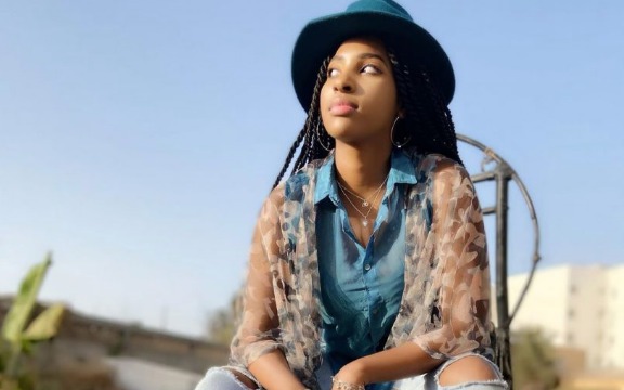 Oumou de la série « Golden » une perle rare, Admirez son new look… Oumou de la série « Golden » une perle rare, Admirez son new look…