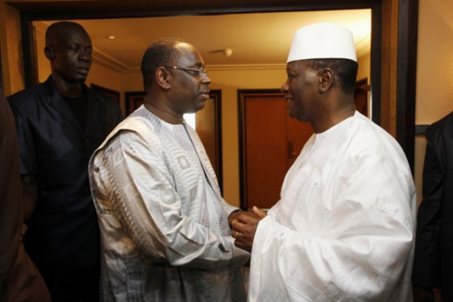 Mali - Le coup d'"éclat" de Macky Sall n'agrée pas ADO et Ouattara Mali - Le coup d'"éclat" de Macky Sall n'agrée pas ADO et Ouattara