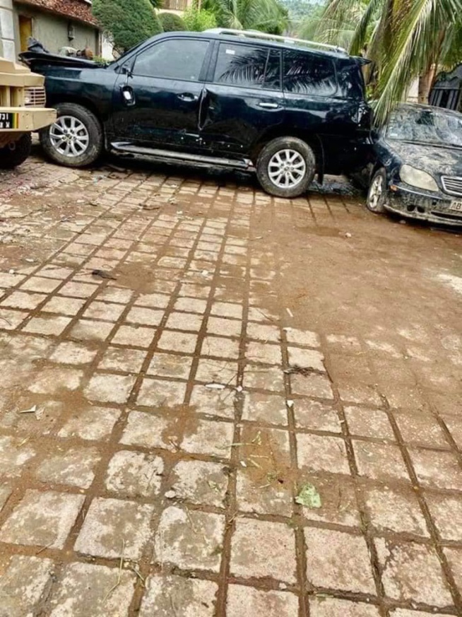 Mali - Vidéo+photos - Ce qui reste de la maison de Karim, fils d'IBK Mali - Vidéo+photos - Ce qui reste de la maison de Karim, fils d'IBK