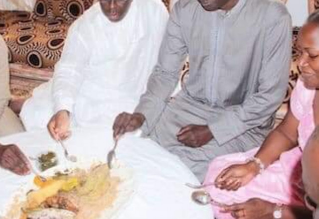 Crise malienne - Moustapha Diakhaté félicite et encourage...Macky Sall Crise malienne - Moustapha Diakhaté félicite et encourage...Macky Sall
