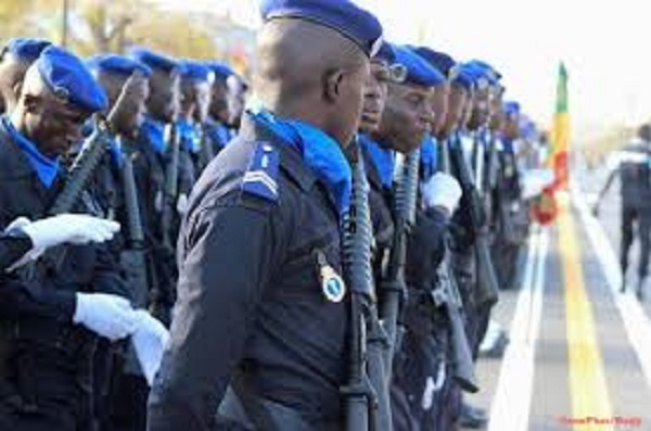 Gendarmerie nationale : 270 éléments dont 41 femmes en route vers la Mission des Nations Unies pour la stabilisation de la RDC Gendarmerie nationale : 270 éléments dont 41 femmes en route vers la Mission des Nations Unies pour la stabilisation de la RDC