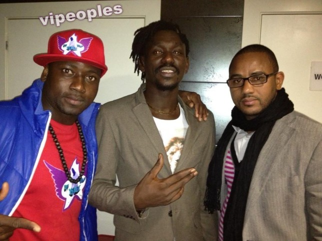 Anta ' Rakhou , Pape Thiopet , Dj bill pro a barcelone en preparation pour zaragosa Anta ' Rakhou , Pape Thiopet , Dj bill pro a barcelone en preparation pour zaragosa