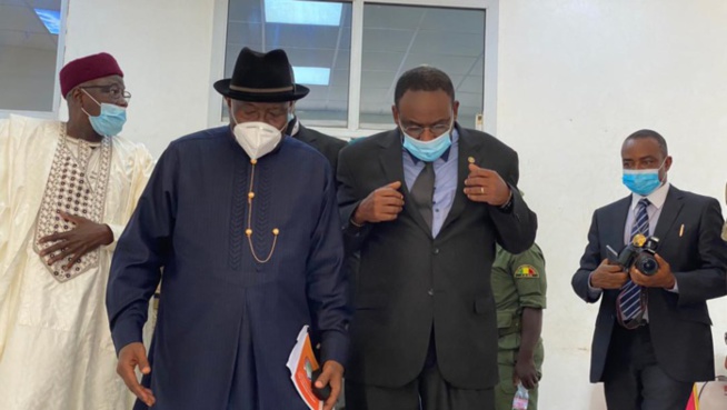 Mali : Les émissaires de la CEDEAO rencontrent les sages de la Cour constitutionnelle. Mali : Les émissaires de la CEDEAO rencontrent les sages de la Cour constitutionnelle.