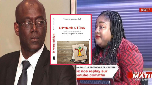 Aissatou Diop Fall « brûle » le livre de TAS « Doumako lire, Té Bouko Kén Dieunde… » Aissatou Diop Fall « brûle » le livre de TAS « Doumako lire, Té Bouko Kén Dieunde… »