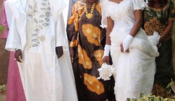 MARIAGE FORCÉ – LA MARIÉE QUITTE LA CÉRÉMONIE ET SE RÉFUGIE À LA GENDARMERIE de Ouakam MARIAGE FORCÉ – LA MARIÉE QUITTE LA CÉRÉMONIE ET SE RÉFUGIE À LA GENDARMERIE de Ouakam