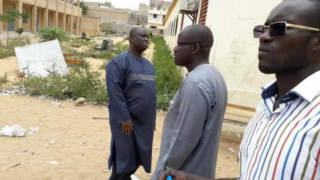 Centre d'examen du Bac à Pikine Est/B - Le bureau du Principal où étaient gardées les épreuves...Cambriolé Centre d'examen du Bac à Pikine Est/B - Le bureau du Principal où étaient gardées les épreuves...Cambriolé