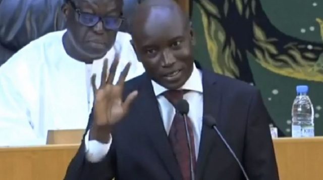 Troisième mandat: Aly Ngouille Ndiaye fuit le débat Troisième mandat: Aly Ngouille Ndiaye fuit le débat