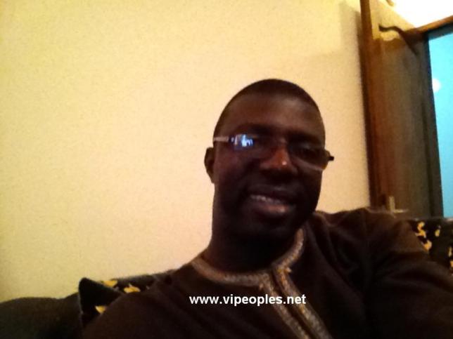 Fallou Dieng souhaite un bon vendredi a ses amis de Facebook!! Fallou Dieng souhaite un bon vendredi a ses amis de Facebook!!