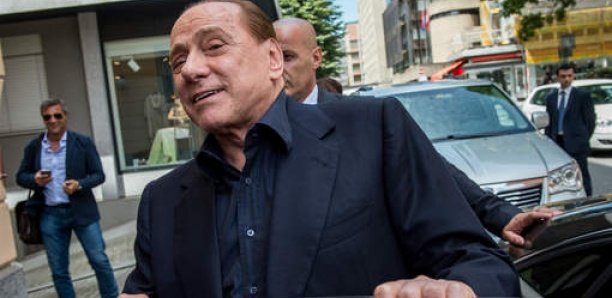 Testé positif au coronavirus, Berlusconi a été hospitalisé “par précaution”