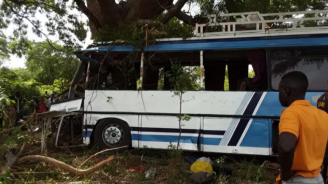 Un bus dérape à Louga: 17 blessés dont 4 graves Un bus dérape à Louga: 17 blessés dont 4 graves