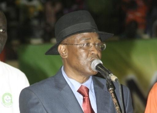 Aziz Samb menace: "Tandian doit faire attention, j'ai des dossiers" Aziz Samb menace: "Tandian doit faire attention, j'ai des dossiers"