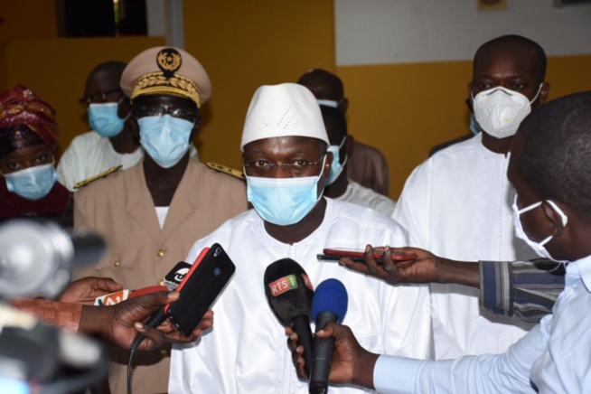 29 SECRÉTAIRES MUNICIPAUX ET AGENTS DE SERVICES DÉPARTEMENTAUX D’APPUI AU DÉVELOPPEMENT LOCAL FORMÉS SUR LA MAÎTRISE D’OUVRAGE DES INFRASTRUCTURES RURALES 29 SECRÉTAIRES MUNICIPAUX ET AGENTS DE SERVICES DÉPARTEMENTAUX D’APPUI AU DÉVELOPPEMENT LOCAL FORMÉS SUR LA MAÎTRISE D’OUVRAGE DES INFRASTRUCTURES RURALES