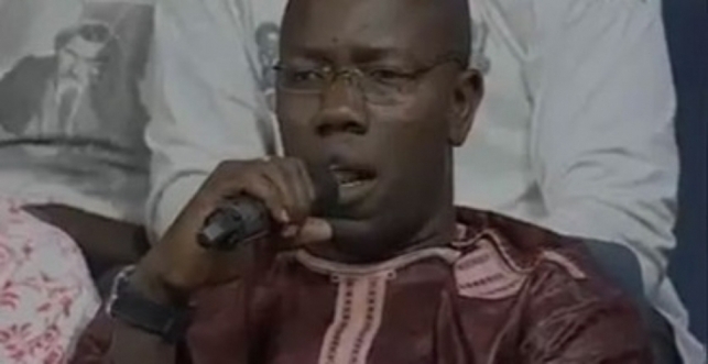 Ahmet Aidara sur ses relations avec Macky Sall : "Je suis un proche du président, c'est mon ami" Ahmet Aidara sur ses relations avec Macky Sall : "Je suis un proche du président, c'est mon ami"