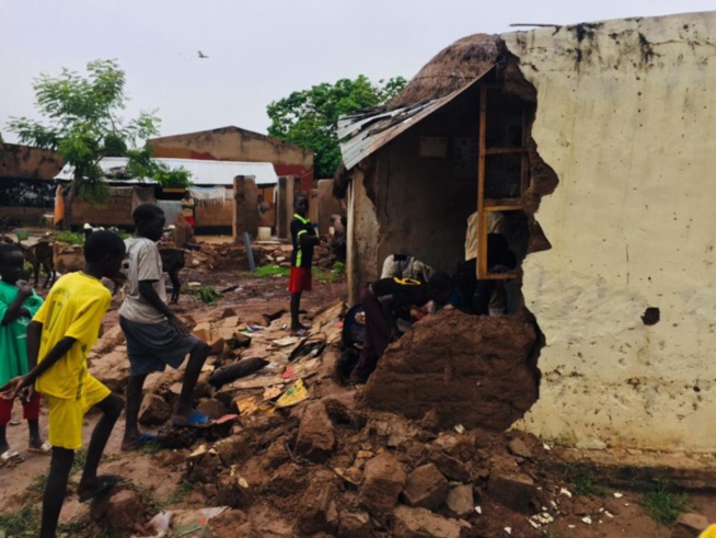 Pluies diluviennes à Malem Hodar : Un centenaire (102 ans) meurt écrasé sous sa case Pluies diluviennes à Malem Hodar : Un centenaire (102 ans) meurt écrasé sous sa case