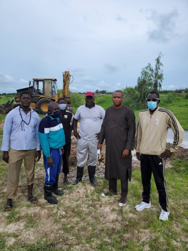 Inondations dans la commune de Tivaoune Peulh Niague: Papis DIOP vole aux secours des populations sinistrées Inondations dans la commune de Tivaoune Peulh Niague: Papis DIOP vole aux secours des populations sinistrées