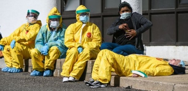 Covid-19 : “7 000 membres des professions de santé morts dans le monde”, Amnesty International