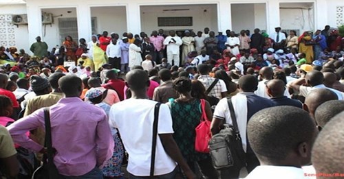 Urgent – Bignona en deuil : Une Candidate Au Bac Meurt En Apprenant Son Admission Urgent – Bignona en deuil : Une Candidate Au Bac Meurt En Apprenant Son Admission