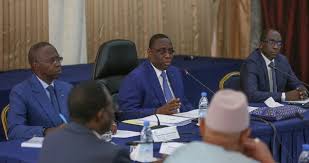 Le succès discret de COVID au Sénégal : Résultats des tests en 24 heures, vérification de la température dans chaque magasin, pas de bagarres pour les masques Le succès discret de COVID au Sénégal : Résultats des tests en 24 heures, vérification de la température dans chaque magasin, pas de bagarres pour les masques