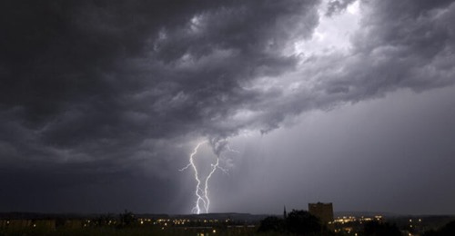 Flash météo Sénégal : Nuit du mercredi au jeudi 10 septembre 2020 avec « des épisodes de pluies et orages » Flash météo Sénégal : Nuit du mercredi au jeudi 10 septembre 2020 avec « des épisodes de pluies et orages »