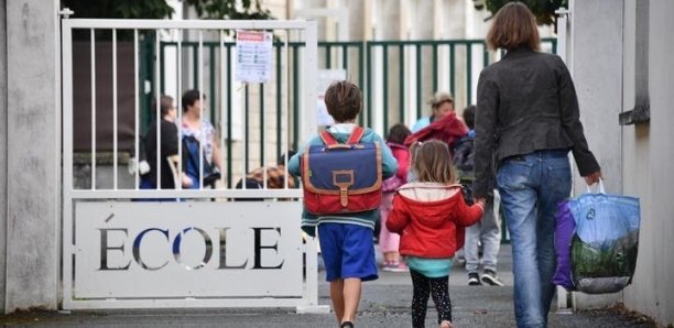 Covid-19 en France : le chômage partiel privilégié pour la garde d'enfants