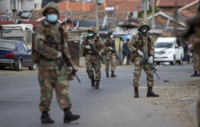 300 militaires testés positifs - Toubakouta dans la psychose de la...