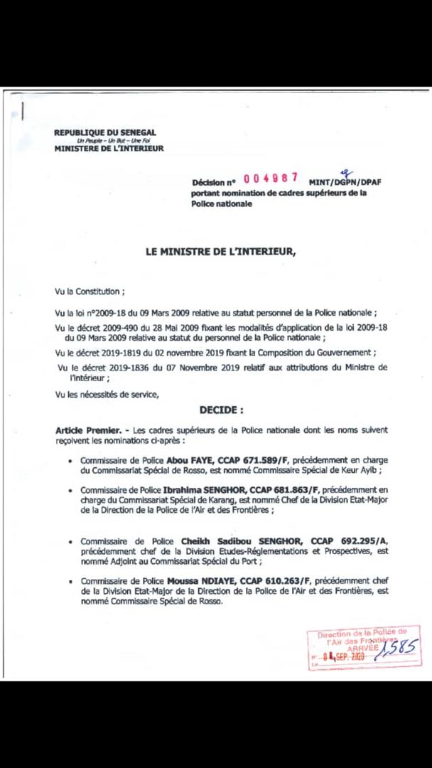 Jeu de chaises musicales chez les cadres de la Police : Le commissaire Ibrahima Senghor, nouveau Directeur de la Police de l’Air et des frontières Jeu de chaises musicales chez les cadres de la Police : Le commissaire Ibrahima Senghor, nouveau Directeur de la Police de l’Air et des frontières
