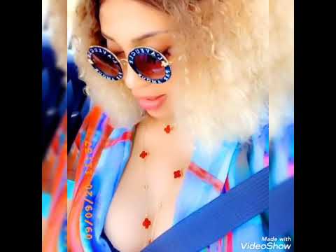 Le décolleté sexy complètement fou de Adja Diallo qui fait le buzz …après son mariage
