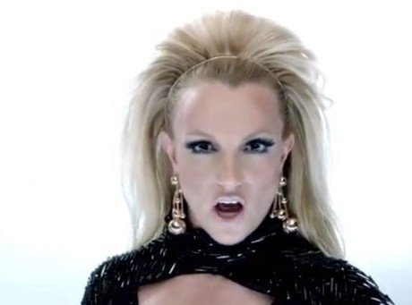 Britney Spears : elle reprend son rôle de Britney Bit** dans le nouveau clip de Will.I.Am !