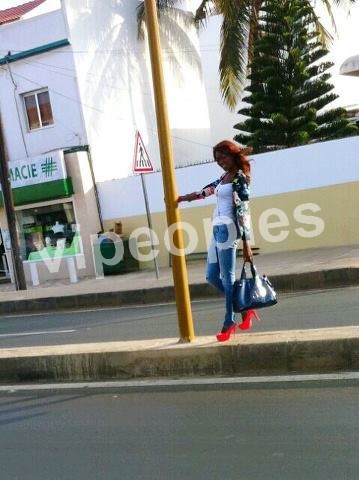 Khady Ndiaye Bijou dans les rues de Dakar