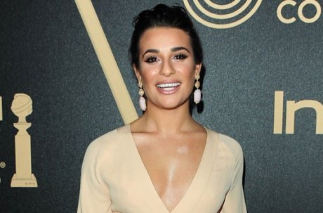 Lea Michele très décolletée et Olivia Munn tout en transparence