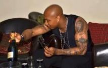 El Hadj Diouf, l'alcool c'est comme de l'eau minérale El Hadj Diouf, l'alcool c'est comme de l'eau minérale