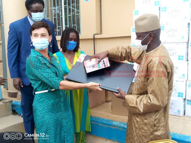 La cérémonie de remise de moyens techniques et de matériels sanitaires aux Forces de Défense et de Sécurité (FDS) du Sénégal, présidé par Mr le Ministre de l'intérieur