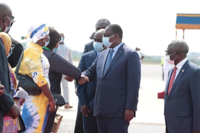 Accra: Arrivée de Macky Sall pour la réunion spéciale de la Cedeao