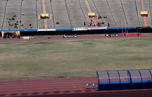 Stade Léopold Senghor à l’agonie, réfection retardée, eau coupée, personnel sans salaires: Pourtant, le début des travaux « était » prévu pour juin…2019 !