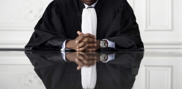 Le Juge Pape Ismaïla Diallo traîné en justice pour escroquerie et abus d’autorité… Le Juge Pape Ismaïla Diallo traîné en justice pour escroquerie et abus d’autorité…