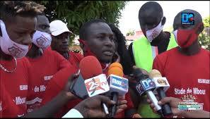 Inondations / Le comité des supporters du stade de Mbour intervient au quartier Diamaguène et au cimetière de Téfess...