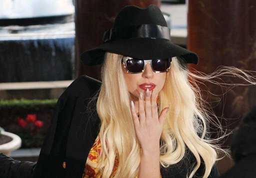 Lady Gaga : La chanteuse a acheté de nombreux vêtements appartenant au roi de la pop