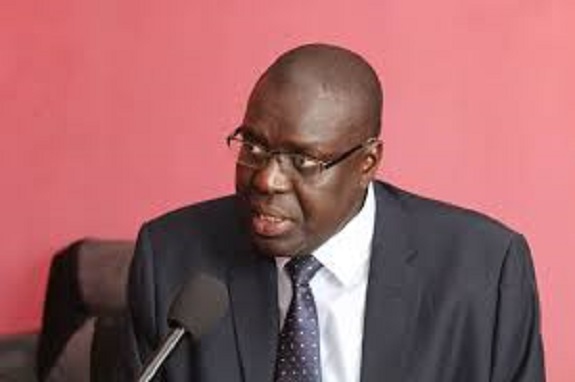 Soutien à Lamine Diack : Boubacar Séye, le Président fondateur d'horizon sans frontières, reçoit des insultes et propos racistes Soutien à Lamine Diack : Boubacar Séye, le Président fondateur d'horizon sans frontières, reçoit des insultes et propos racistes