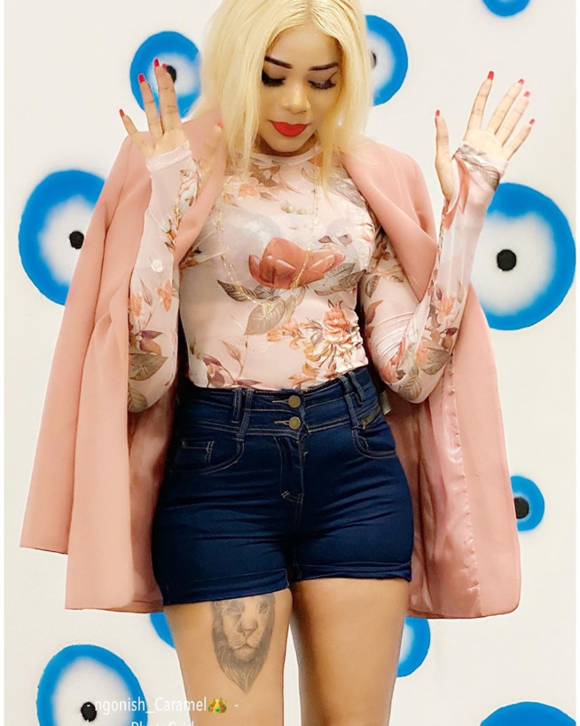 Ngonish, l’actrice de la série Moeurs plus sensuelle que jamais Ngonish, l’actrice de la série Moeurs plus sensuelle que jamais