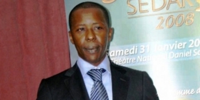 PAIEMENT DE 23 MILLIARDS : Les factures de Cheikh Amar divisent la Présidence PAIEMENT DE 23 MILLIARDS : Les factures de Cheikh Amar divisent la Présidence