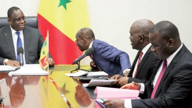 Exclusif- Présidentielle 2024: Macky Sall manœuvre, Idrissa Seck consulte Exclusif- Présidentielle 2024: Macky Sall manœuvre, Idrissa Seck consulte