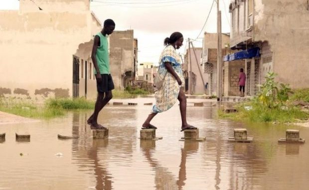 DRAME À DIOURBEL: Un enfant âgé seulement de 18 mois meurt après avoir été repêché des eaux pluviales. DRAME À DIOURBEL: Un enfant âgé seulement de 18 mois meurt après avoir été repêché des eaux pluviales.