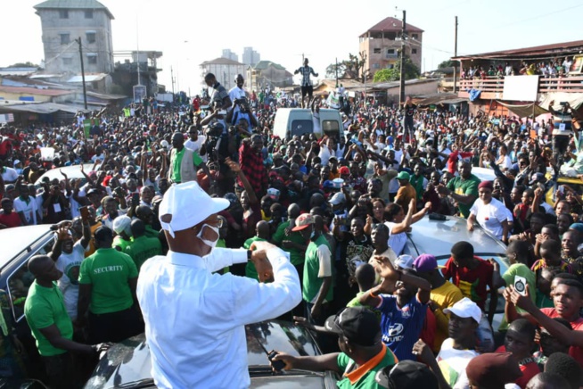 Cellou Dalein Diallo:Conakry est en fête ce soir ! Merci à tous pour cet accueil chaleureux et empli d’amour.