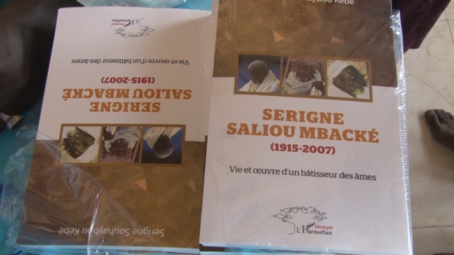 Cérémonie de dédiasse du livre de Serigne Souhayoubou Kébé,petit fils de Serigne Saliou sur la Vie et Œuvre d'un bâtisseur des âmes.