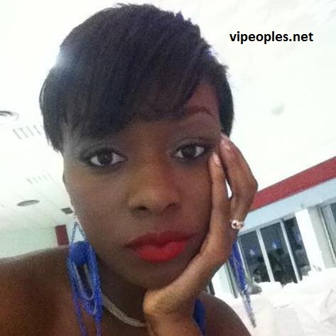 Khady Ndiaye Bijou fait une drôle de tête Khady Ndiaye Bijou fait une drôle de tête