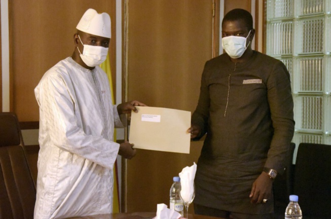 Violence policière sur la reporter de Dakar Actu: le ministre de l’Intérieur révèle l’ouverture d’une enquête depuis mercredi matin et l'audition des policiers concernés Violence policière sur la reporter de Dakar Actu: le ministre de l’Intérieur révèle l’ouverture d’une enquête depuis mercredi matin et l'audition des policiers concernés