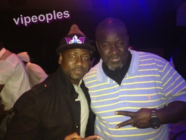 DJ BILL PRO et MBAKE DIOUM a barcelone en plain concer de vivivane ndour DJ BILL PRO et MBAKE DIOUM a barcelone en plain concer de vivivane ndour